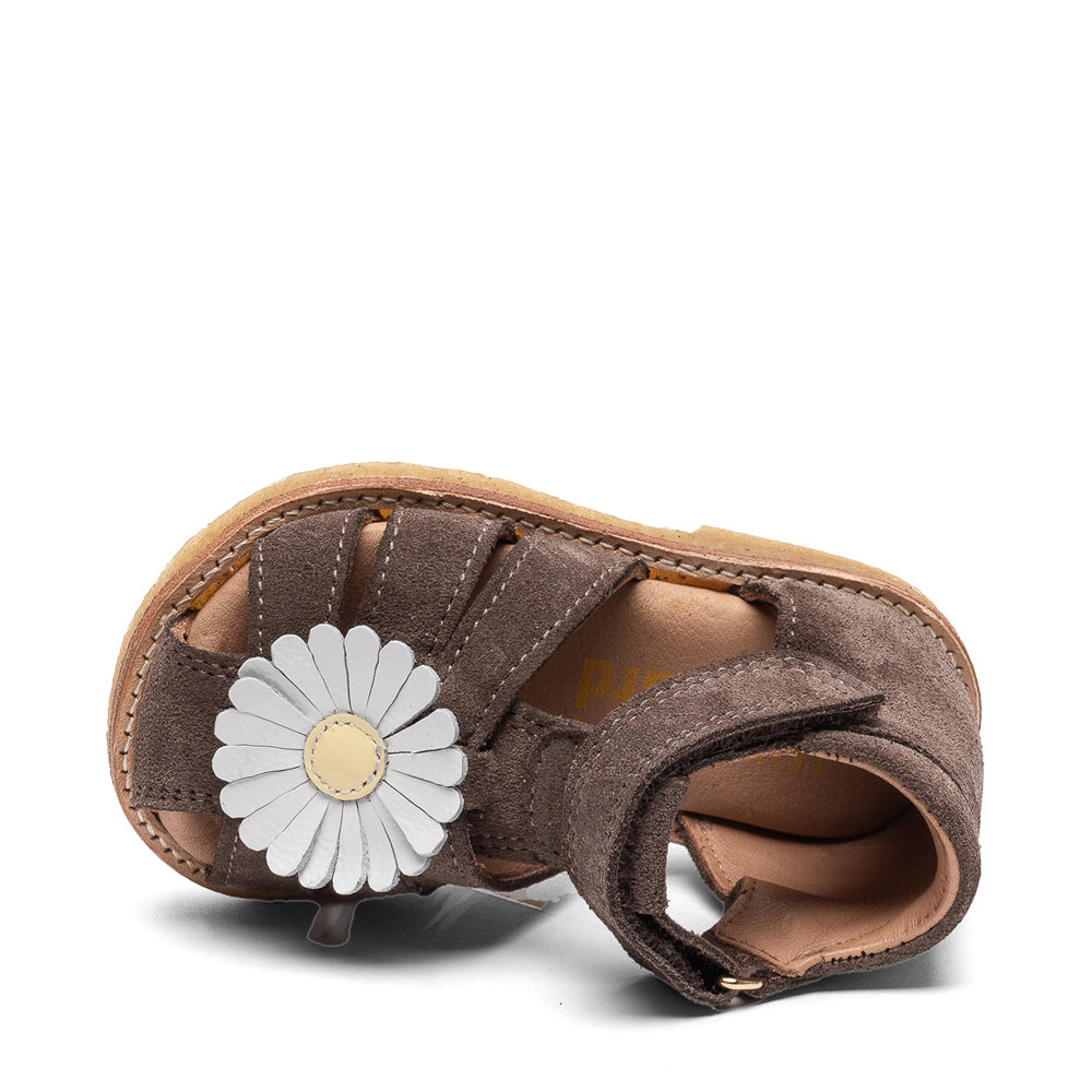Babette Closed sandals