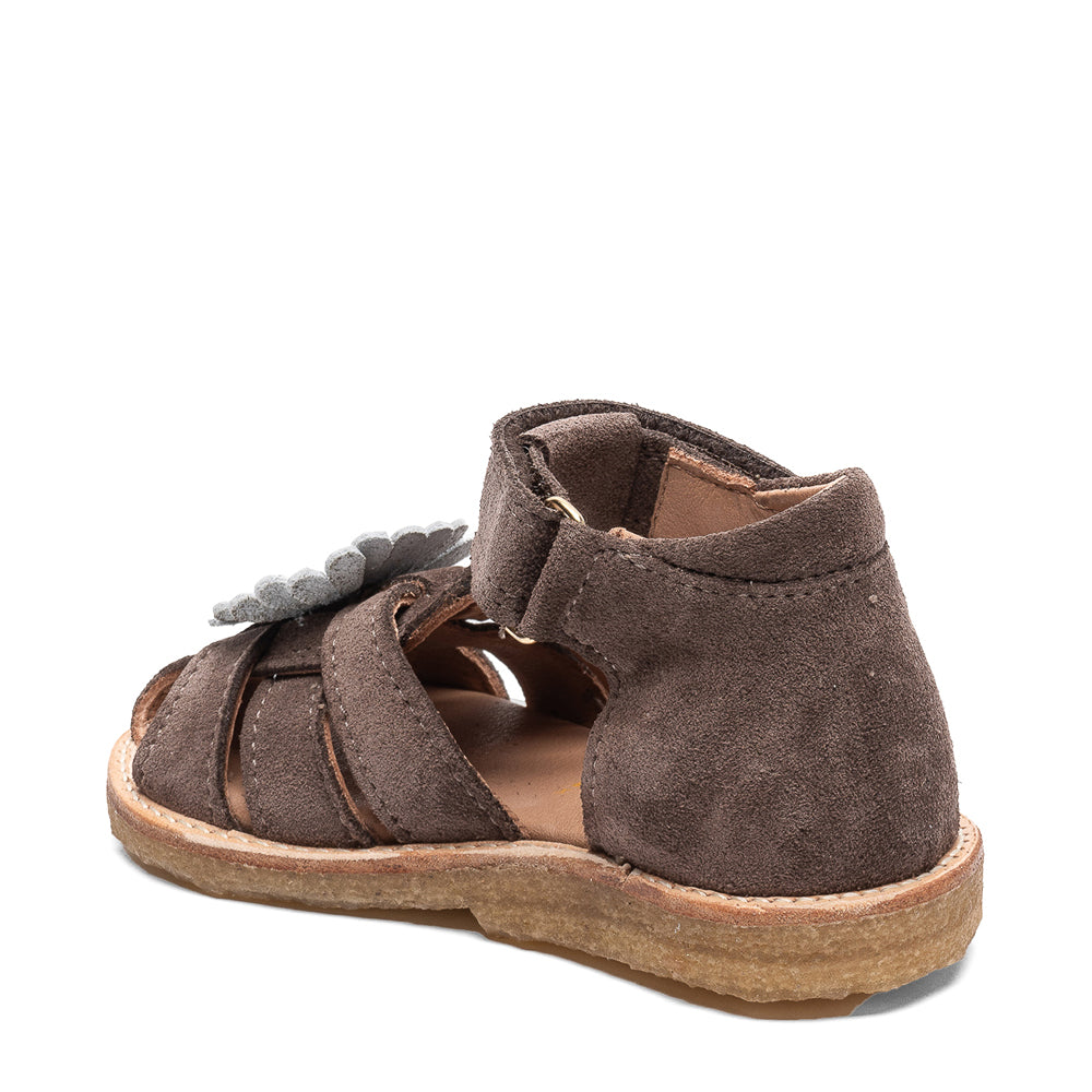 Babette Closed sandals