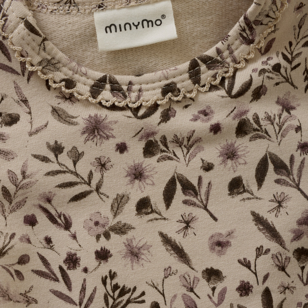 lS T-shirt