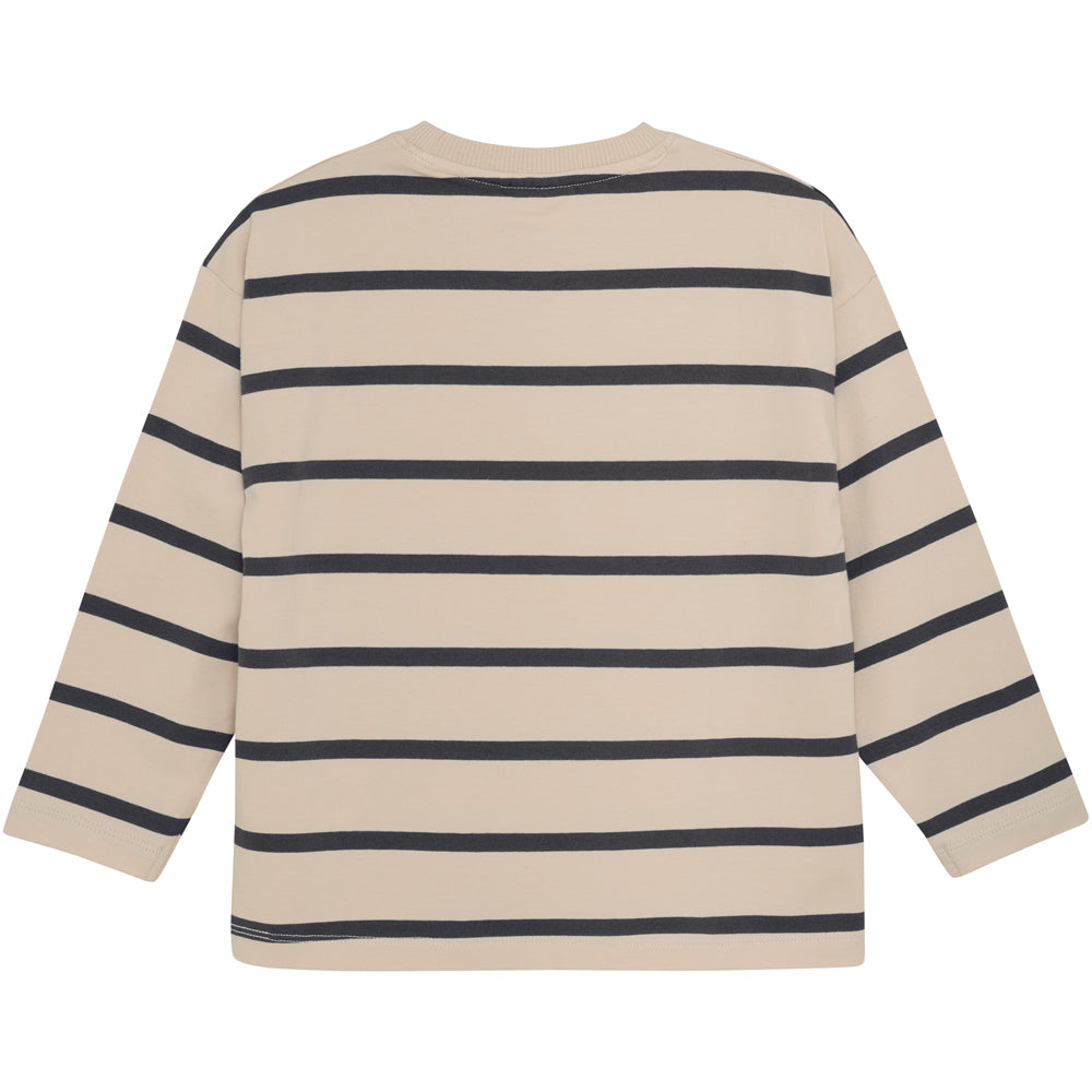 lS T-shirt