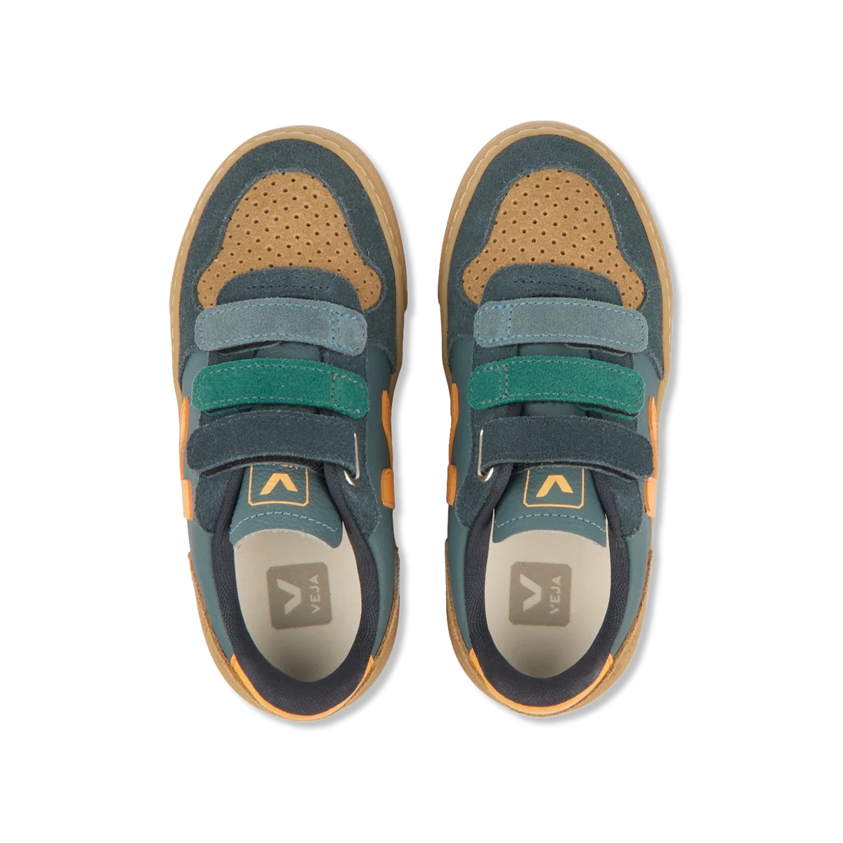 Small v-10 Sneaker